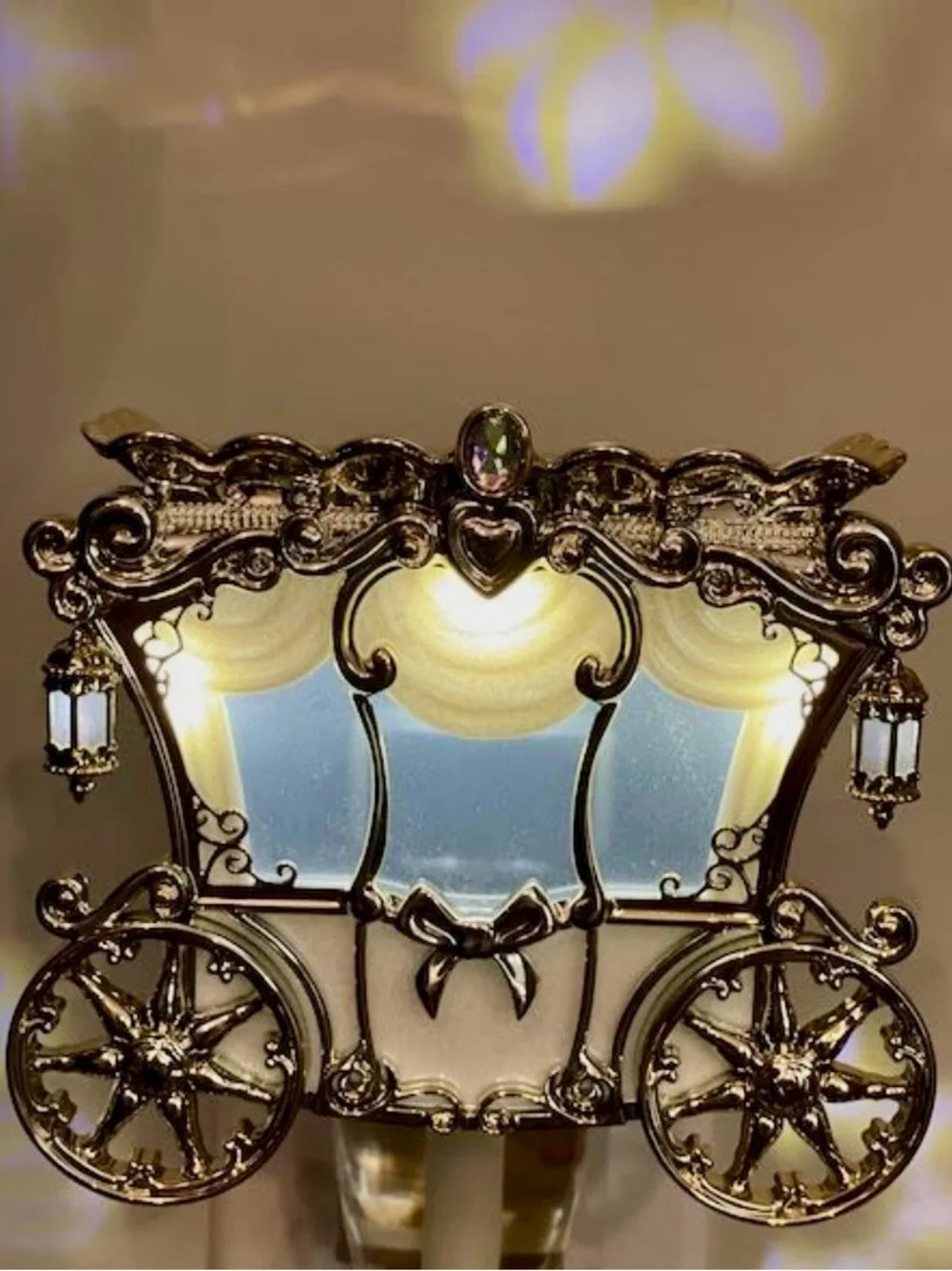 Bath & Body Works Gold Carriage Nightlight Wall Plug